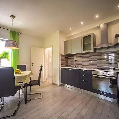 Apartmán Carmen Volosko *